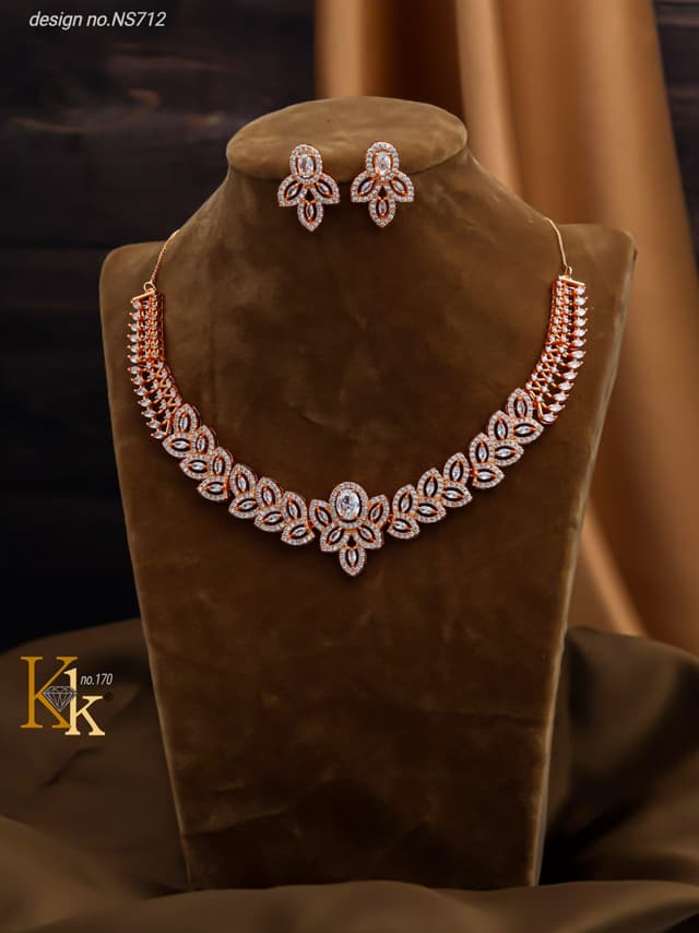 KK ROSEGOLD NECKLACE SET