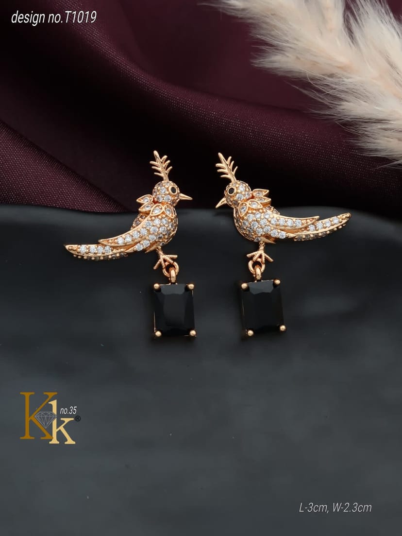 KK EARRINGS - Image 1